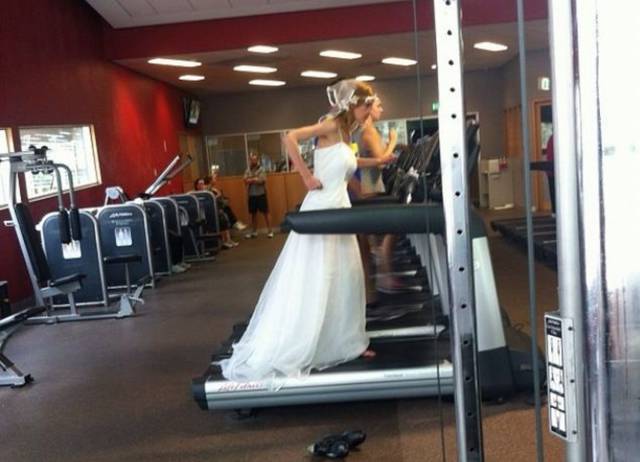 Awkward Life Moments That Just Can't Be Explained (43 pics)