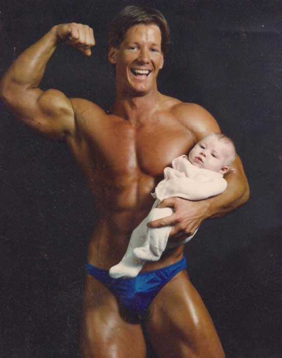 Hilariously Awkward Dad Photos In Honor Of Father's Day (24 pics)
