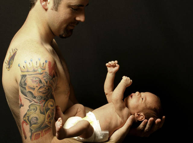 Happy Photos Of Fathers Spending Time With Their Kids (130 pics)