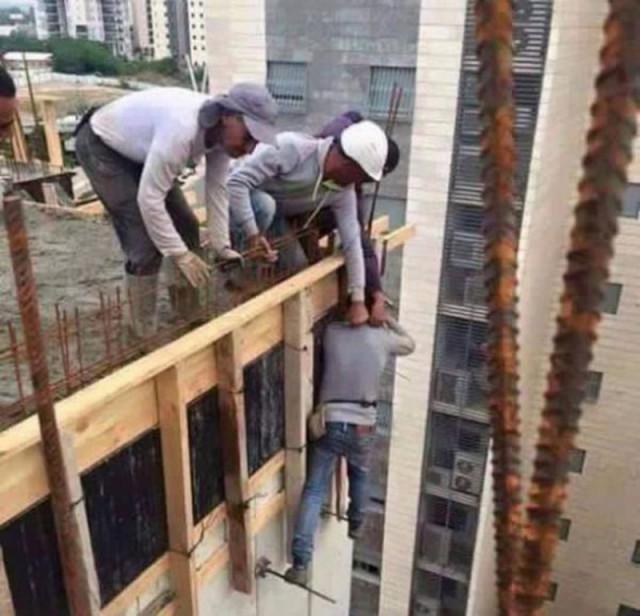 Fools Who Have Absolutely No Concept Of What Safety Is (41 pics)