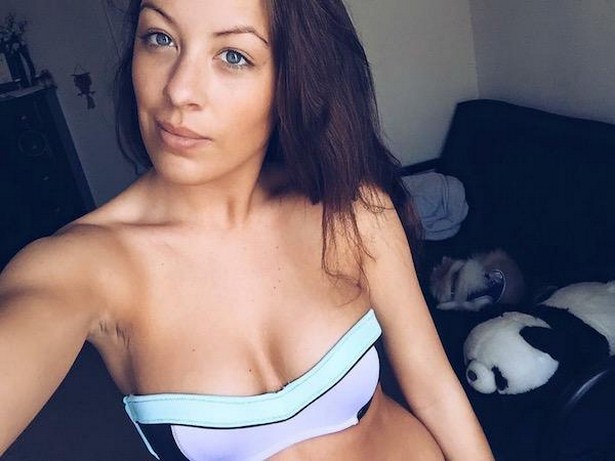 Hot Girls Show Off Their Wild Side With Sexy Selfies (32 pics)