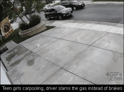 Epic Driving Fails That Will Make You Want To Stay Off The Road (12 gifs)
