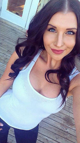 Amber Balcaen Is The Sexiest NASCAR Driver On The Track (28 pics)