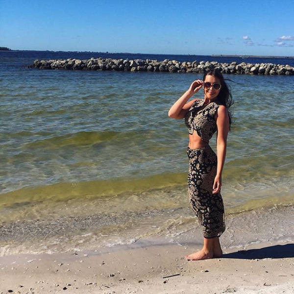 Amber Balcaen Is The Sexiest NASCAR Driver On The Track (28 pics)