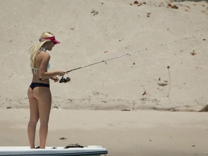 Good Looking Girls Who Like To Fish Are A Real Catch (41 pics)