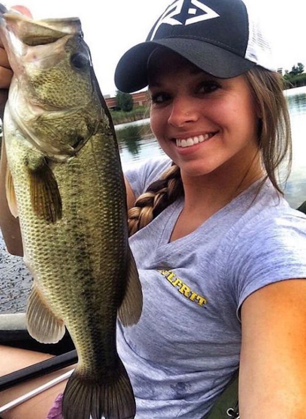 Good Looking Girls Who Like To Fish Are A Real Catch 41 pics 