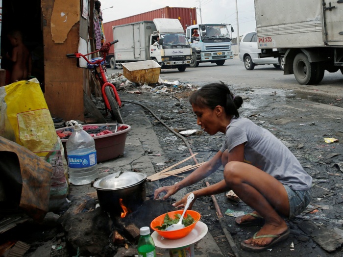 A Candid Look At Everyday Life In The Philippines (21 pics)