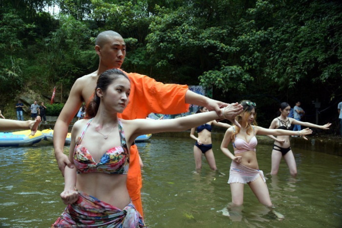 Chinese Rescuers Train Hard In Bikinis (9 pics)