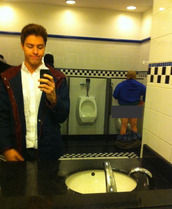 People Who Couldn't Resist Taking Selfies In The Wrong Place At The Wrong Time (25 pics)