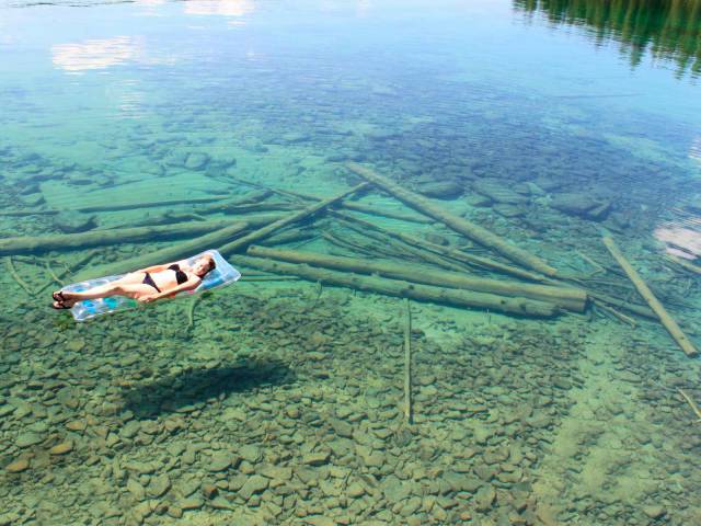 Truly Captivating Pictures Of The Clearest Waters In The World (39 pics)