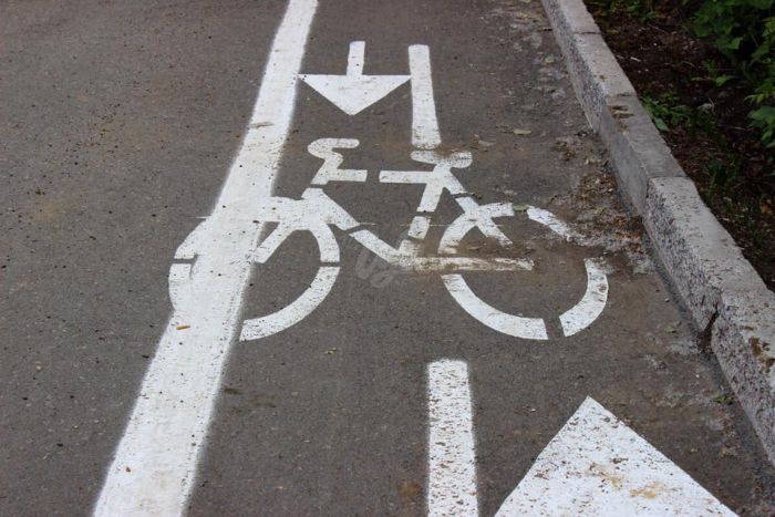 Brutal Looking Bike Path From Russia (6 pics)