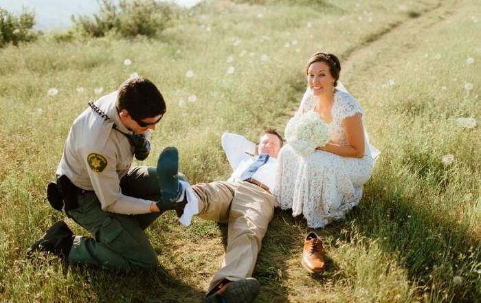 Wedding Photo Shoot Goes Wrong After A Snake Makes A Surprise Appearance (10 pics)