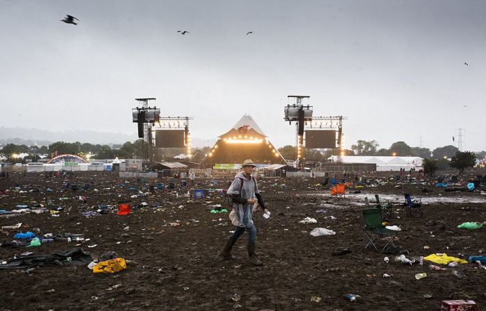 Glastonbury Concertgoers Reluctantly Head Back To The Real World (29 pics)
