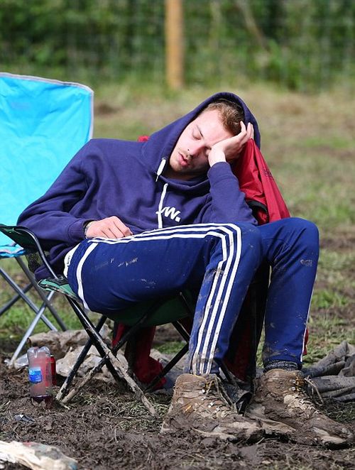 Glastonbury Concertgoers Reluctantly Head Back To The Real World (29 pics)