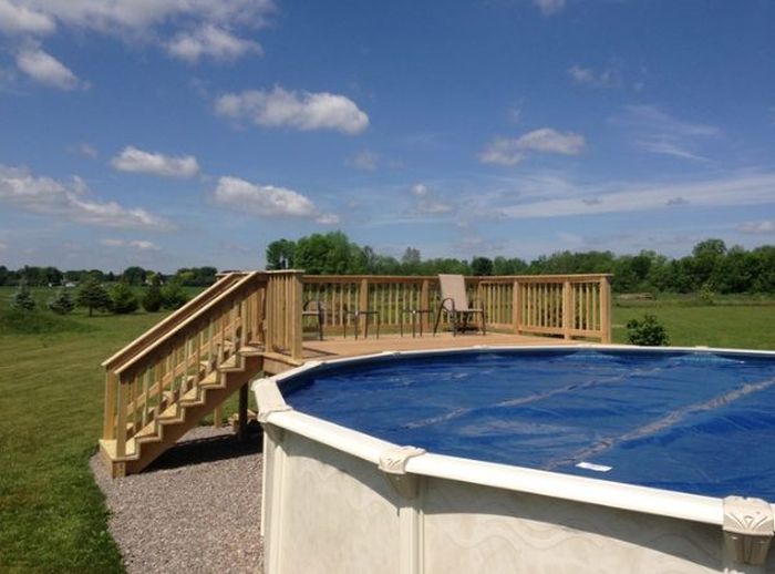 Adding A Deck To Your Above Ground Pool Will Make It Look Way Cooler (19 pics)