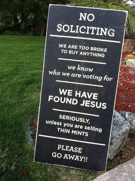 Hilarious Yard Signs That Are Impossible To Ignore (30 pics)