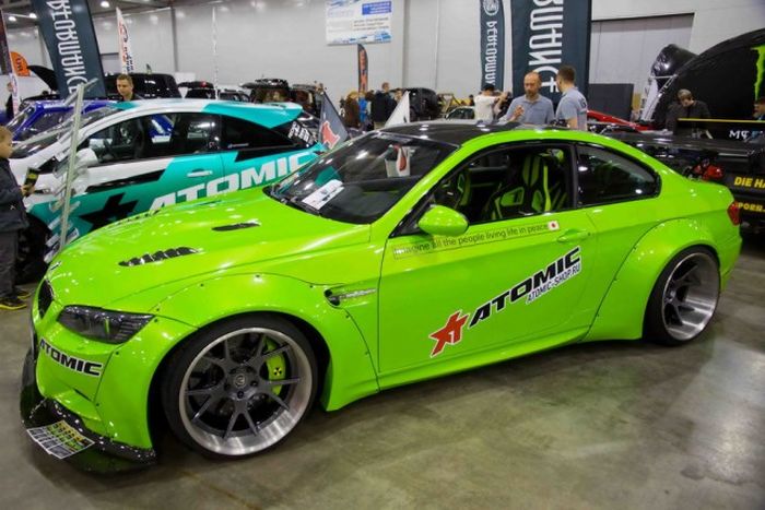 Impressive Automobiles From Moscow Tuning Show 2016 (40 pics)