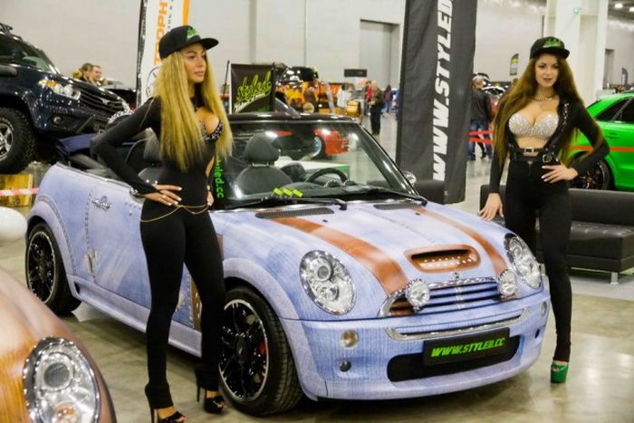 Impressive Automobiles From Moscow Tuning Show 2016 (40 pics)