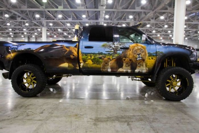 Impressive Automobiles From Moscow Tuning Show 2016 (40 pics)