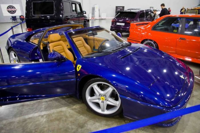 Impressive Automobiles From Moscow Tuning Show 2016 (40 pics)