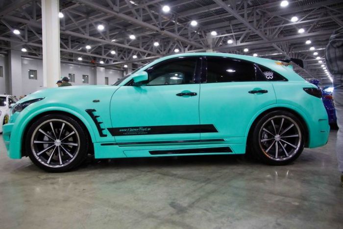 Impressive Automobiles From Moscow Tuning Show 2016 (40 pics)