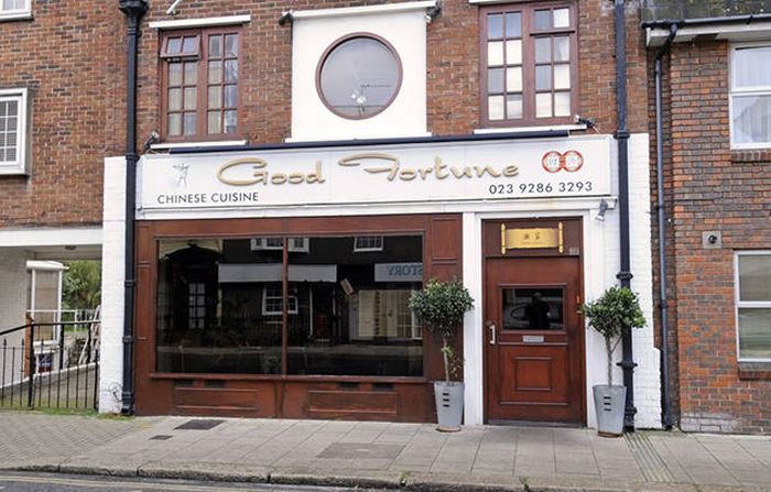 Chinese Restaurant Good Fortune In England Needs Some Serious Work (12 pics)