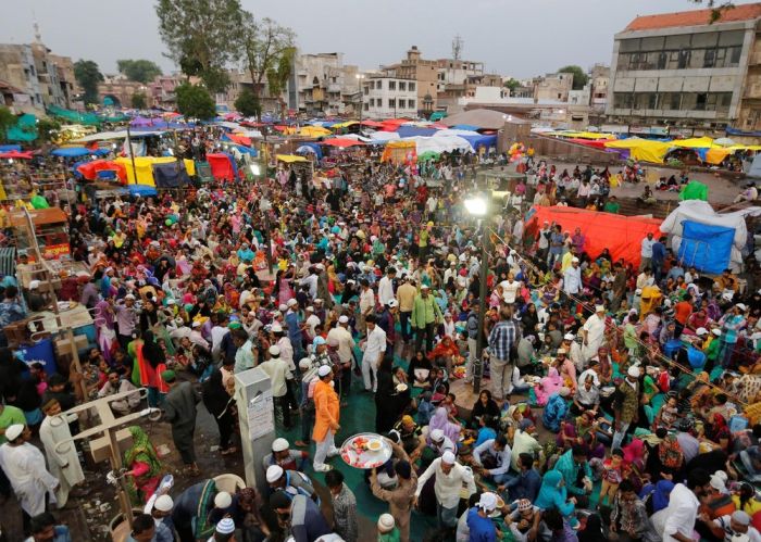 An Up Close View Of What Life Is Like In India (34 pics)