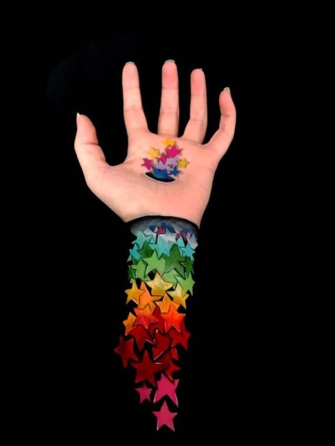 Artist Turns Their Own Arms Into Optical Illusions (22 pics)