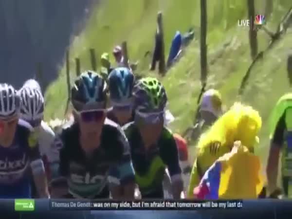 Chris Froome Attacks Spectator At Tour De France 2016