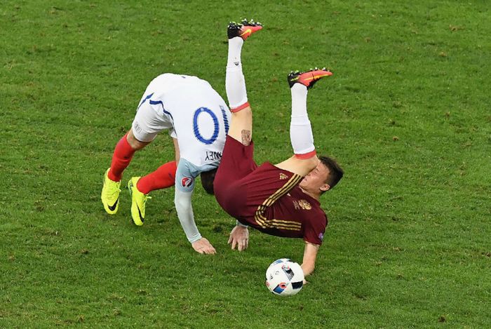 Awesome Photos That Sum Up The Best Moments Of Euro 2016 (22 pics)
