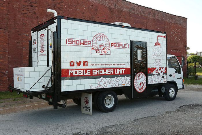 Generous Man Turns Old Truck Into Mobile Shower For The Homeless (7 pics)