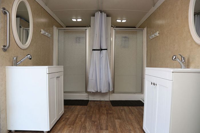 Generous Man Turns Old Truck Into Mobile Shower For The Homeless (7 pics)