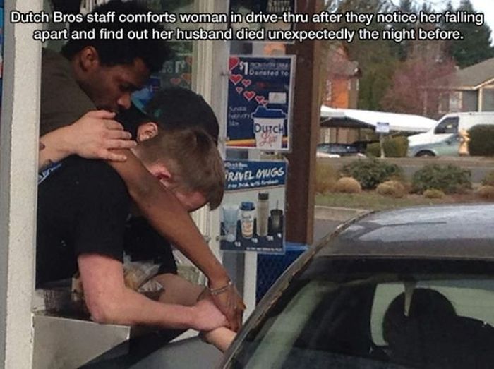 Photos To Remind You That There Are Still Good People In This World (26 pics)