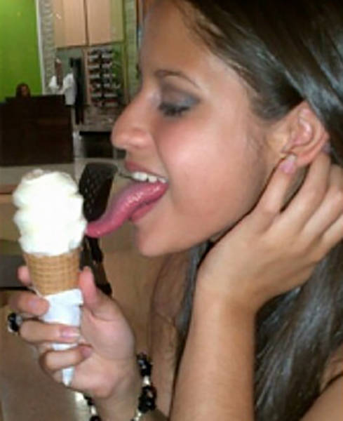 This Girl Has Become Famous Thanks To Her Unique Talent (16 pics)