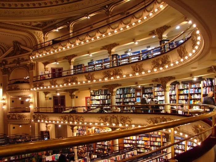 Old Theater Converted Into A Breathtaking Bookstore (9 pics)