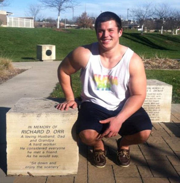 This Guy Weighed Almost 500 Pounds But Now He's Ripped (12 pics)