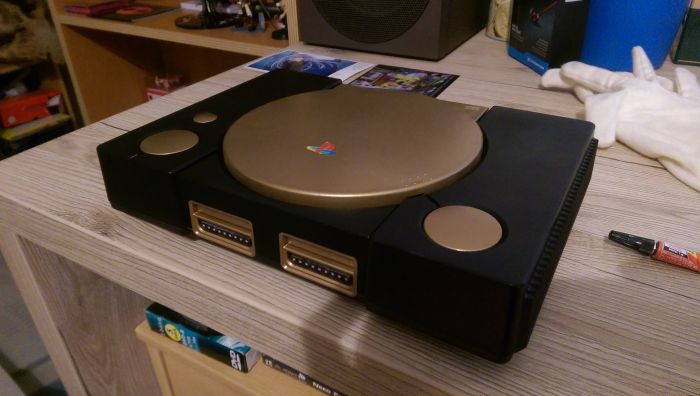 Gamer Tranforms A Playstation One By Giving It An Epic Paint Job (9 pics)