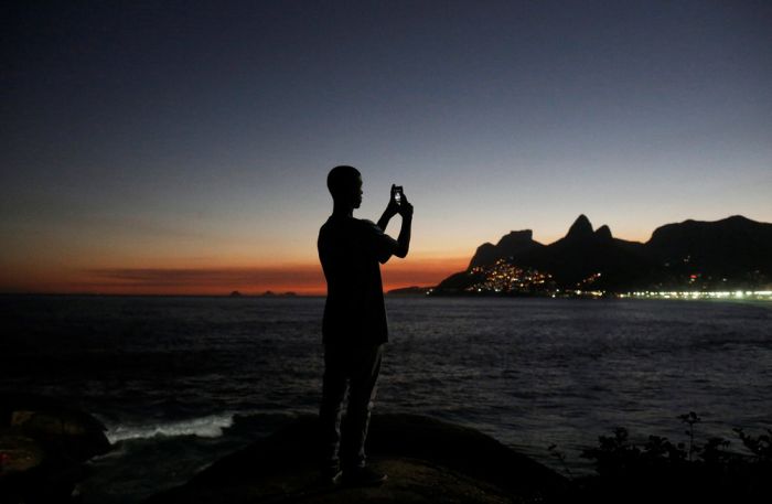 What Beach Life In Rio de Janeiro Looks Like Ahead Of The Olympics (26 pics)