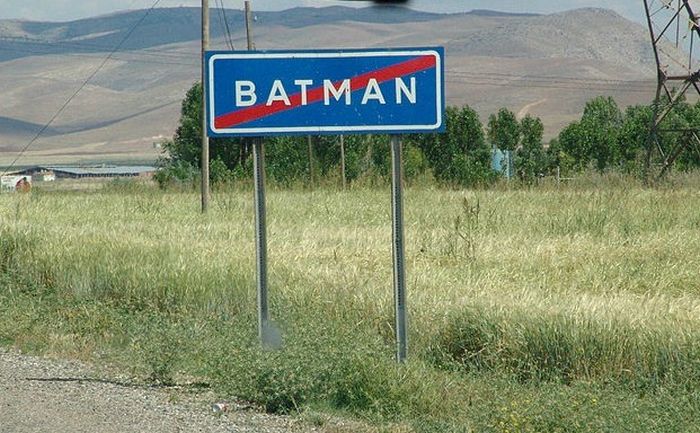 the-28-funniest-town-names-on-the-planet-28-pics