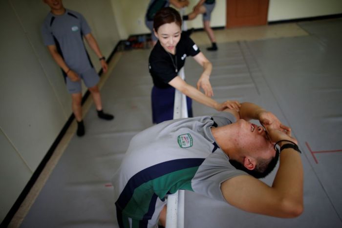 South Korean Soldiers Use Ballet To Battle Stress (10 pics)