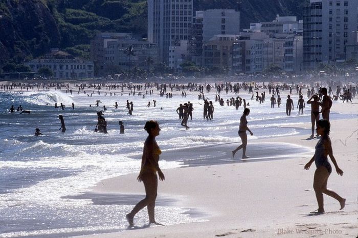 Vintage Photos Of Brazilian Beaches In The Late 1970s (22 pics)