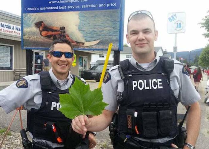 Photos That Prove Some Cops Still Like To Have A Good Time (41 pics)