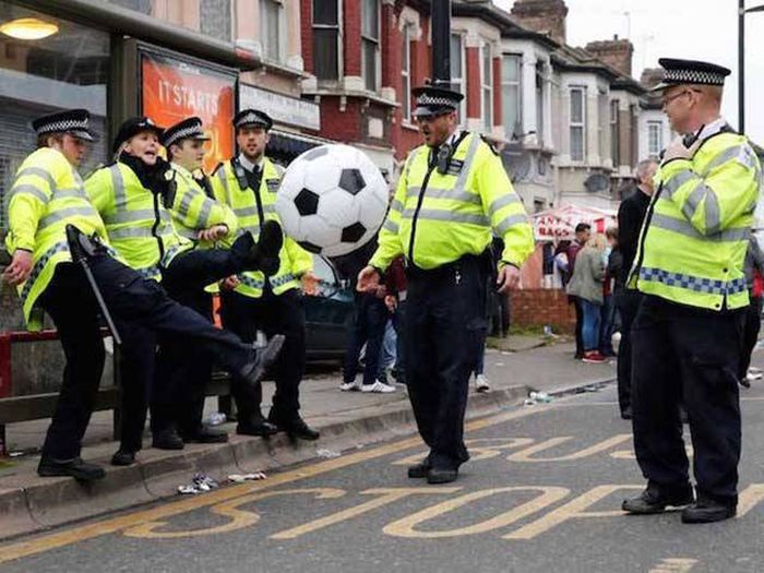Photos That Prove Some Cops Still Like To Have A Good Time (41 pics)
