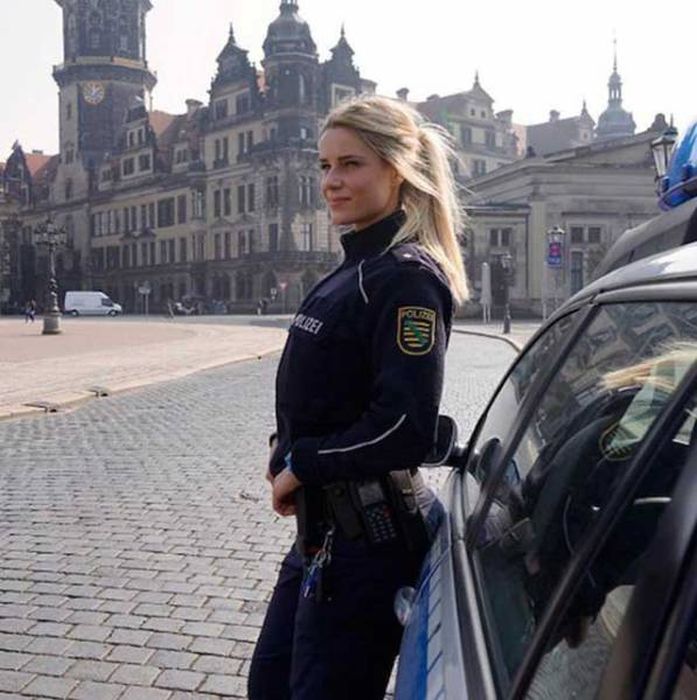 Photos That Prove Some Cops Still Like To Have A Good Time (41 pics)
