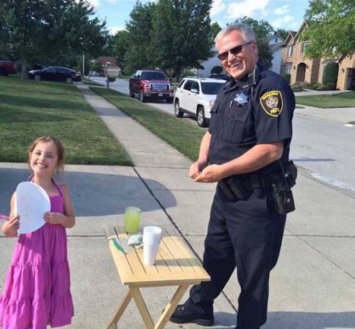 Photos That Prove Some Cops Still Like To Have A Good Time (41 pics)
