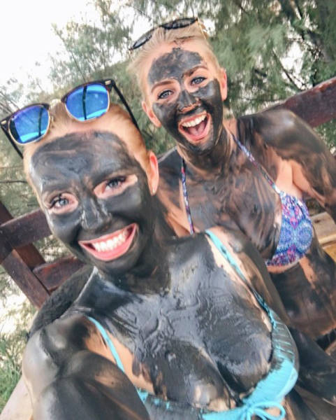 It's Always Sexy When Girls Like To Get Dirty (37 pics)