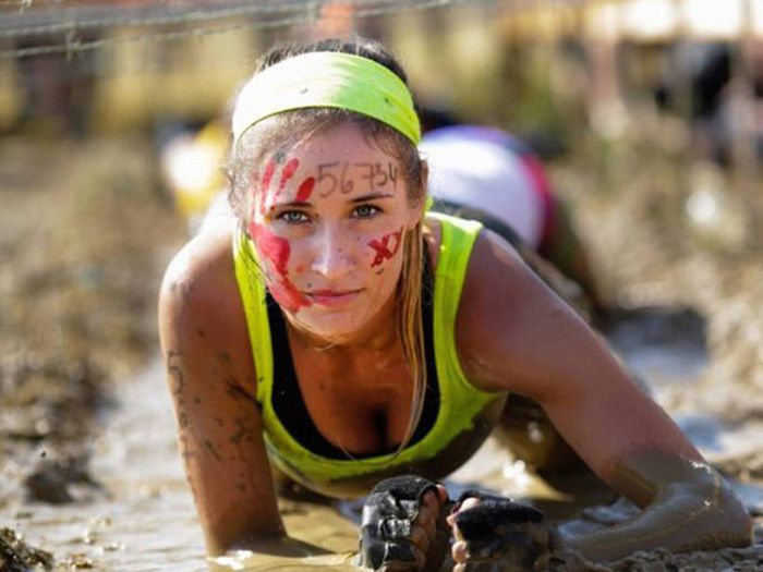 It's Always Sexy When Girls Like To Get Dirty (37 pics)
