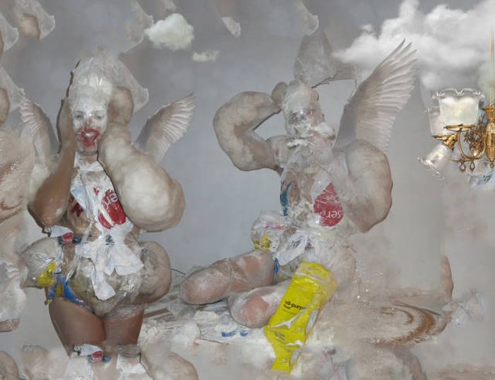 It's Not Possible To Look At These Photos Without Saying WTF? (43 pics)