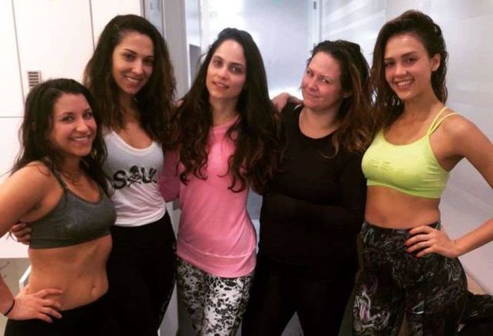 Celebrities Share Selfies With No Makeup On (70 pics)
