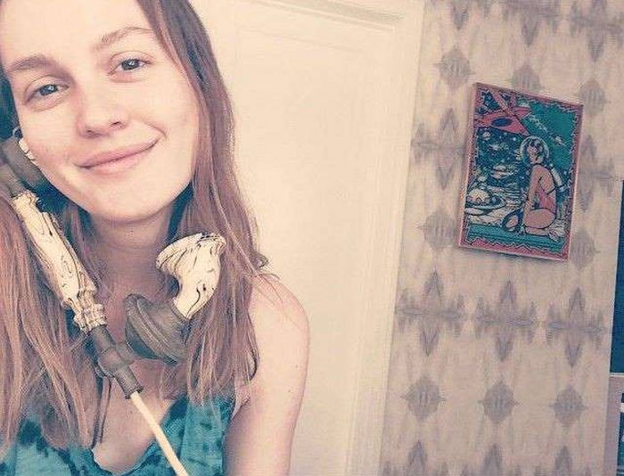 Celebrities Share Selfies With No Makeup On (70 pics)